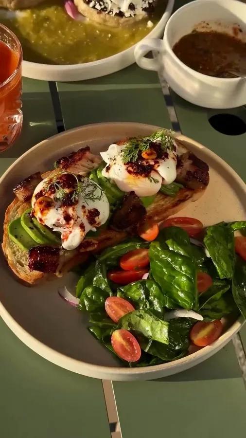 Avocado toast